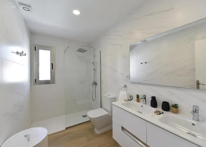 아파트 Starlight La Aldea I *